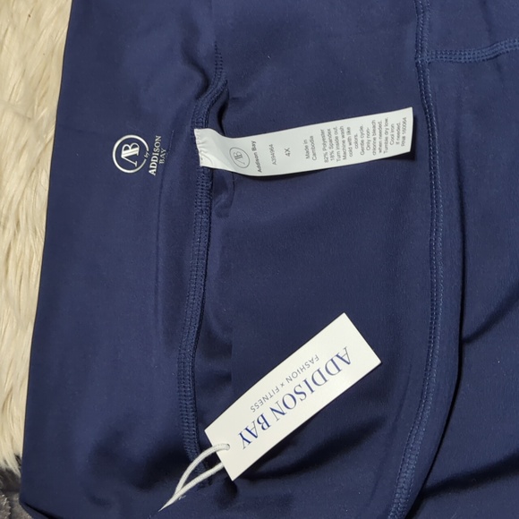*new with tags* Addison Bay Navy Cropped Leggings with Pink Stripes size 4X - Picture 2 of 6